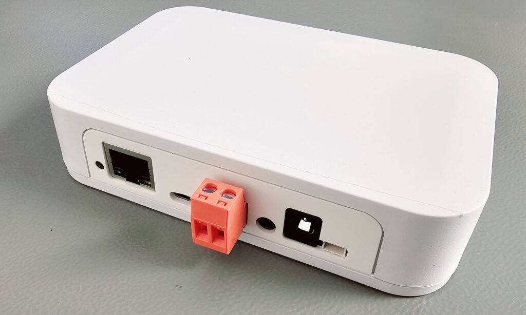 E32 V2 EMS Gateway front view